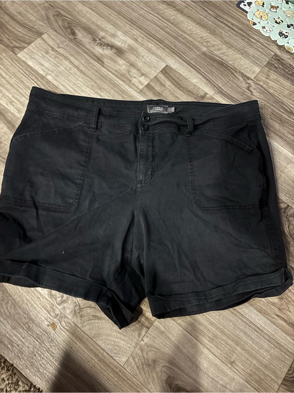 Women's Black Casual Bermuda Shorts with Rolled Hem